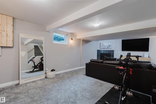 18 Hunter Crest, Sherwood Park, AB - Indoor