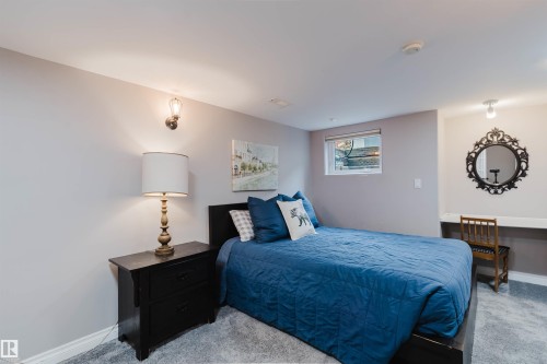 18 Hunter Crest, Sherwood Park, AB - Indoor Photo Showing Bedroom