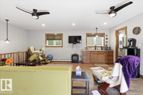 B59 Cottage Crescent, Rural Leduc County, AB - Indoor