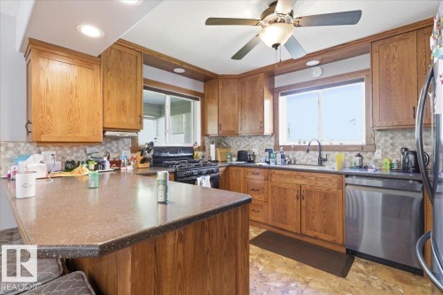 B59 Cottage Crescent, Rural Leduc County, AB - Indoor Photo Showing Kitchen