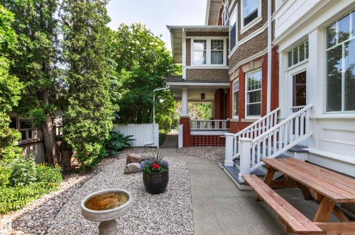 6210 Ada Boulevard Nw, Edmonton, AB - Outdoor