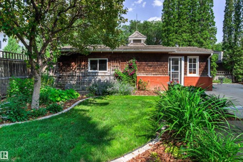 6210 Ada Boulevard Nw, Edmonton, AB - Outdoor
