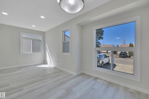 52 Pipestone Drive, Devon, AB - Indoor Photo Showing Other Room