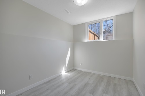 52 Pipestone Drive, Devon, AB - Indoor Photo Showing Other Room