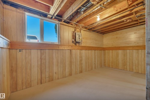 52 Pipestone Drive, Devon, AB - Indoor