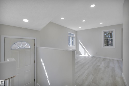 52 Pipestone Drive, Devon, AB - Indoor Photo Showing Other Room