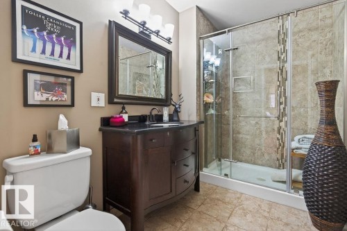 Main floor bathroom - 49 52257 Rge Road 231, Rural Strathcona County, AB 