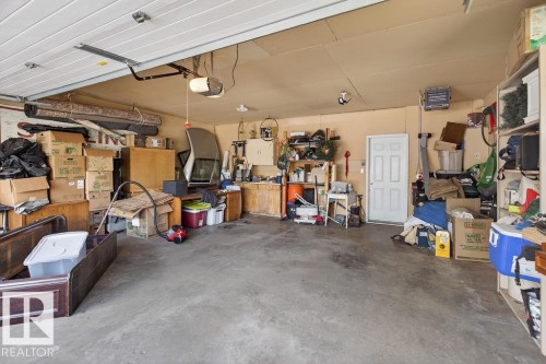 Double attached heated garage with access into basement - 49 52257 Rge Road 231, Rural Strathcona County, AB 