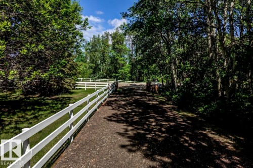 49 52257 Rge Road 231, Rural Strathcona County, AB 