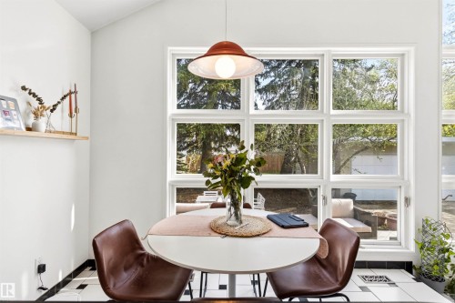 11415 73 Avenue, Edmonton, AB - Indoor Photo Showing Dining Room