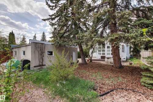 11415 73 Avenue, Edmonton, AB - Outdoor