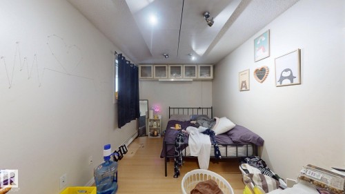 Image quality insufficient for description - 402 2624 Millwoods East Road E, Edmonton, AB - Indoor