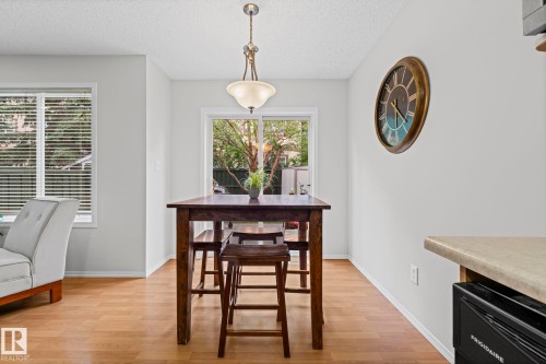 97 2021 Grantham Court Nw, Edmonton, AB - Indoor Photo Showing Dining Room