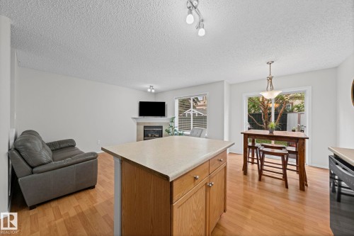 97 2021 Grantham Court Nw, Edmonton, AB - Indoor