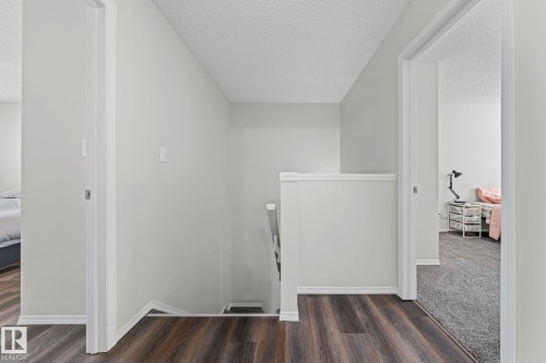 97 2021 Grantham Court Nw, Edmonton, AB - Indoor Photo Showing Other Room