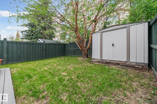 97 2021 Grantham Court Nw, Edmonton, AB - Outdoor