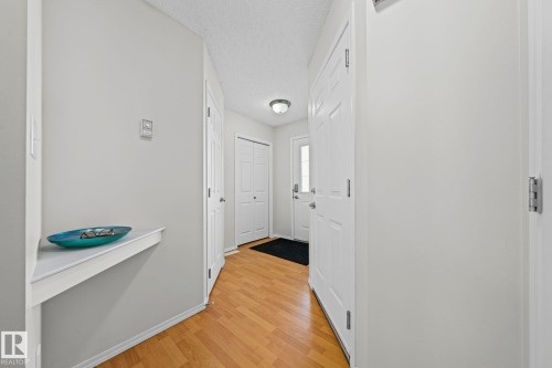 97 2021 Grantham Court Nw, Edmonton, AB - Indoor Photo Showing Other Room