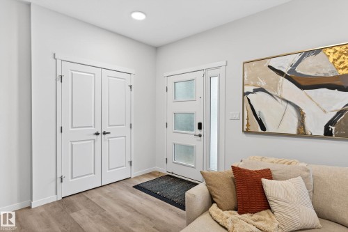 6127 Carr Road, Edmonton, AB - Indoor