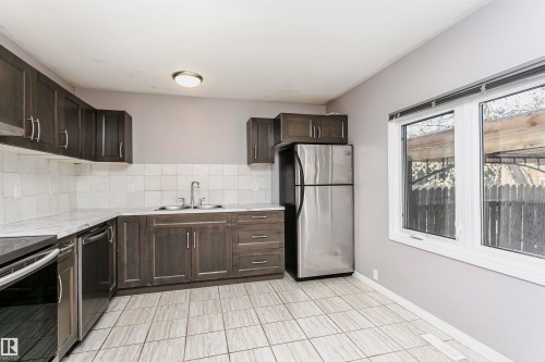 18425 95A Avenue, Edmonton, AB - Indoor Photo Showing Kitchen With Double Sink