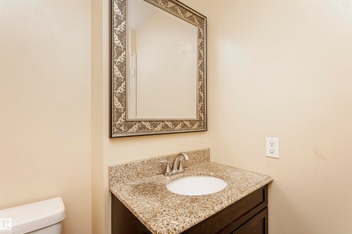 18425 95A Avenue, Edmonton, AB - Indoor Photo Showing Bathroom