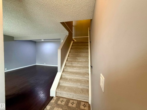 18425 95A Avenue, Edmonton, AB - Indoor Photo Showing Other Room