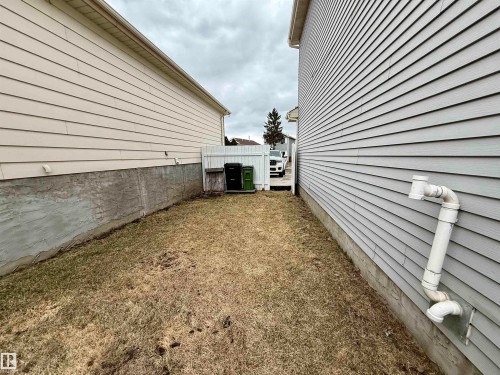 18425 95A Avenue, Edmonton, AB - Outdoor