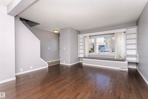 18425 95A Avenue, Edmonton, AB - Indoor Photo Showing Other Room