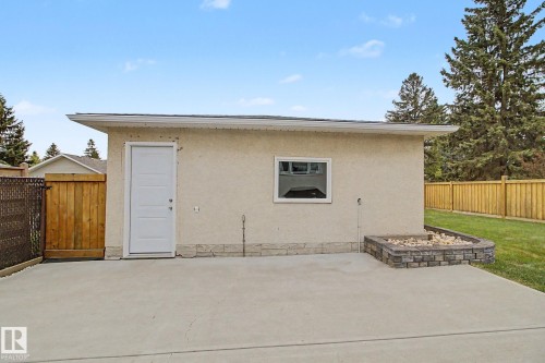 3748 117 Street, Edmonton, AB - Outdoor
