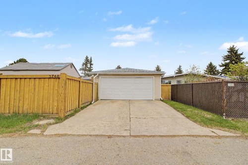 3748 117 Street, Edmonton, AB - Outdoor