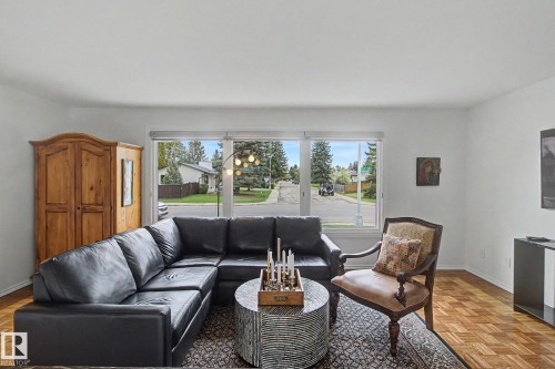 3748 117 Street, Edmonton, AB - Indoor Photo Showing Living Room