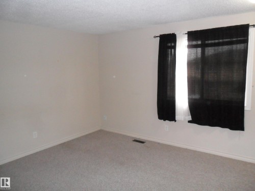 #66 8930 99 Av, Fort Saskatchewan, AB - Indoor Photo Showing Other Room