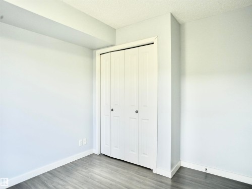 320 5816 Mullen Place, Edmonton, AB - Indoor Photo Showing Other Room