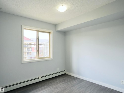 320 5816 Mullen Place, Edmonton, AB - Indoor Photo Showing Other Room