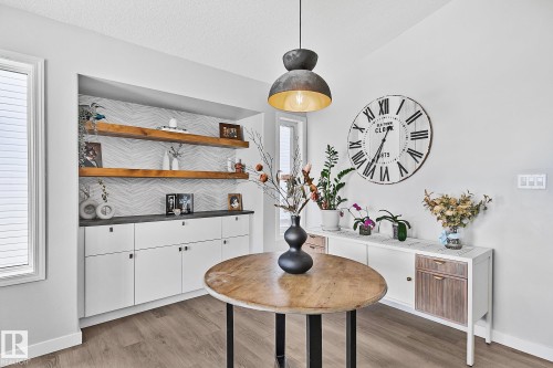 3205 41A Avenue, Edmonton, AB - Indoor Photo Showing Dining Room