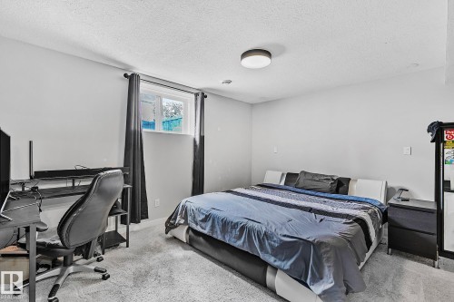 3205 41A Avenue, Edmonton, AB - Indoor Photo Showing Bedroom