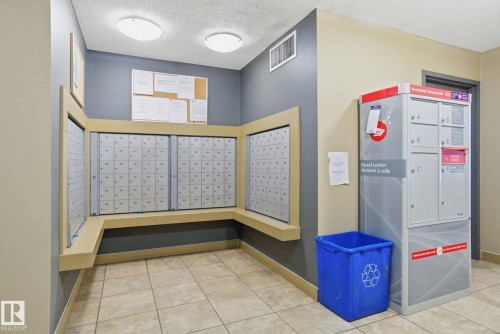 424 17011 67 Avenue, Edmonton, AB - Indoor Photo Showing Other Room