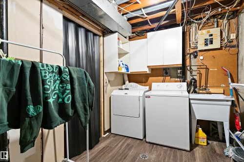 6617 180 Street, Edmonton, AB - Indoor Photo Showing Laundry Room