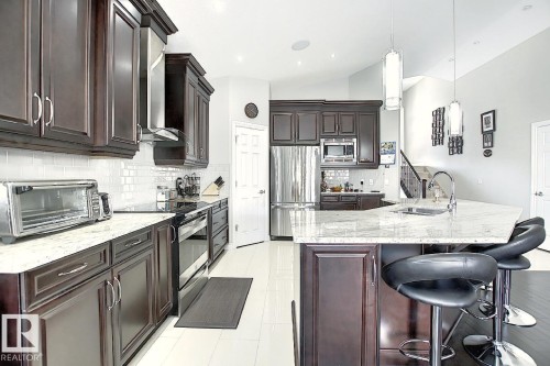 13020 164 Avenue, Edmonton, AB - Indoor Photo Showing Kitchen With Upgraded Kitchen