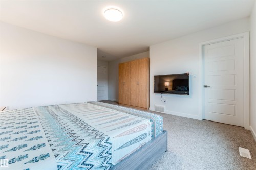 231 Orchards Boulevard, Edmonton, AB - Indoor Photo Showing Bedroom