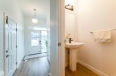 231 Orchards Boulevard, Edmonton, AB  - Indoor Photo Showing Bathroom 