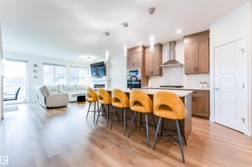 231 Orchards Boulevard, Edmonton, AB - Indoor