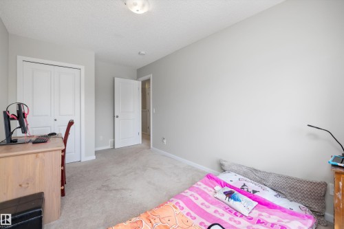 5842 Anthony Crescent, Edmonton, AB - Indoor Photo Showing Bedroom