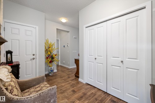5842 Anthony Crescent, Edmonton, AB - Indoor Photo Showing Other Room