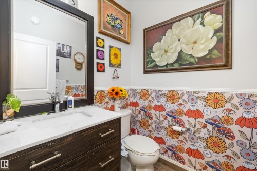 5842 Anthony Crescent, Edmonton, AB - Indoor Photo Showing Bathroom