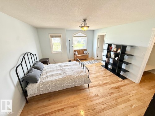 4503 Spruce Avenue, Boyle, AB - Indoor Photo Showing Bedroom