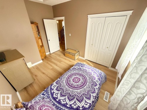 4503 Spruce Avenue, Boyle, AB - Indoor