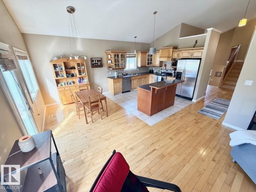 4503 Spruce Avenue, Boyle, AB - Indoor