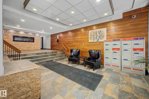 160 8735 165 Street, Edmonton, AB - Indoor