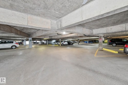 160 8735 165 Street, Edmonton, AB - Indoor Photo Showing Garage