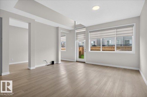 4872 Kinney Road, Edmonton, AB - Indoor
